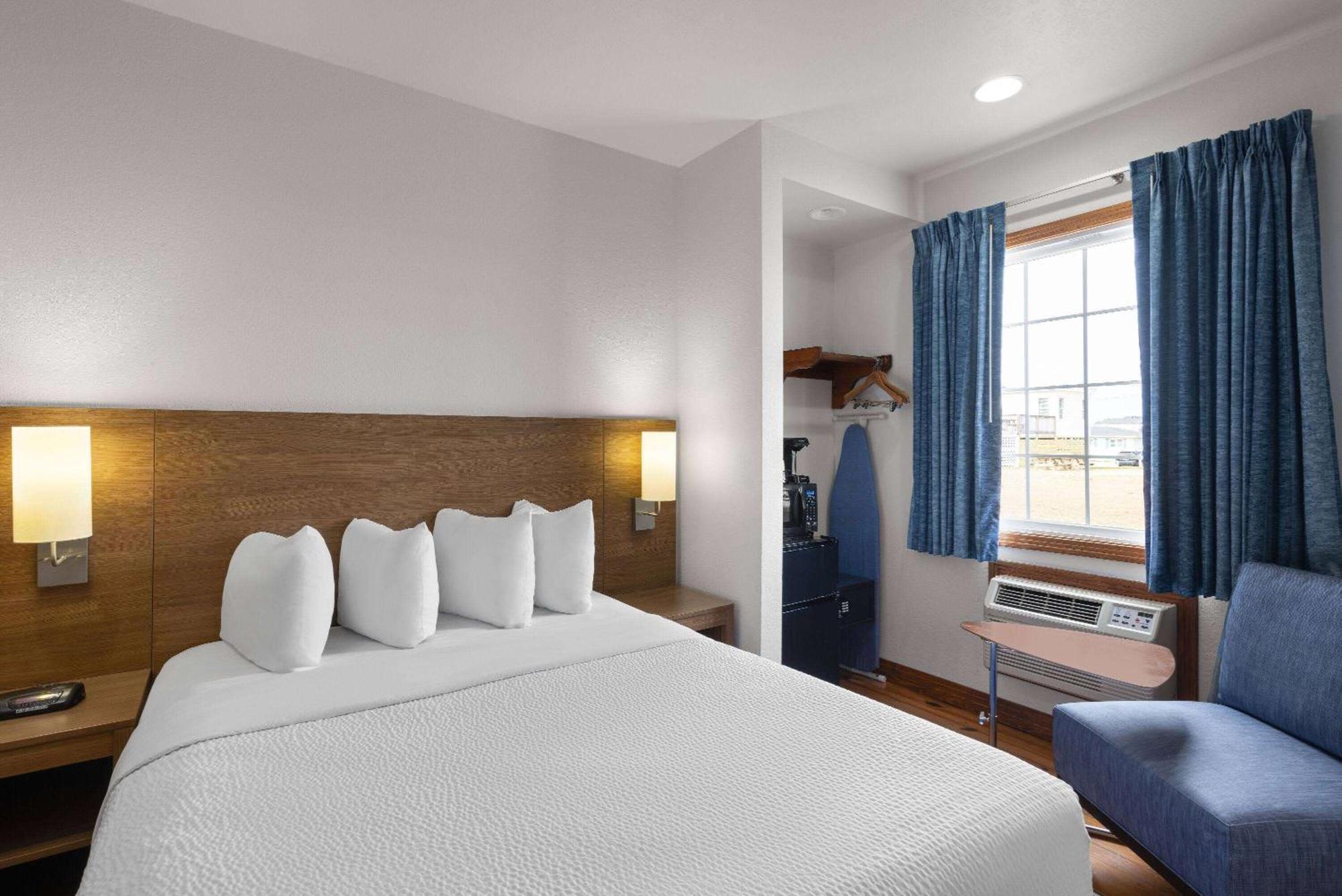 Days Inn By Wyndham Kill Devil Hills Oceanfront - Wilbur Eksteriør billede